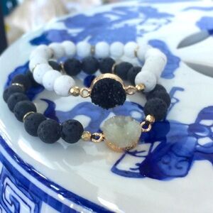 NWT Druzy Stone Bracelet - White or Black Beaded